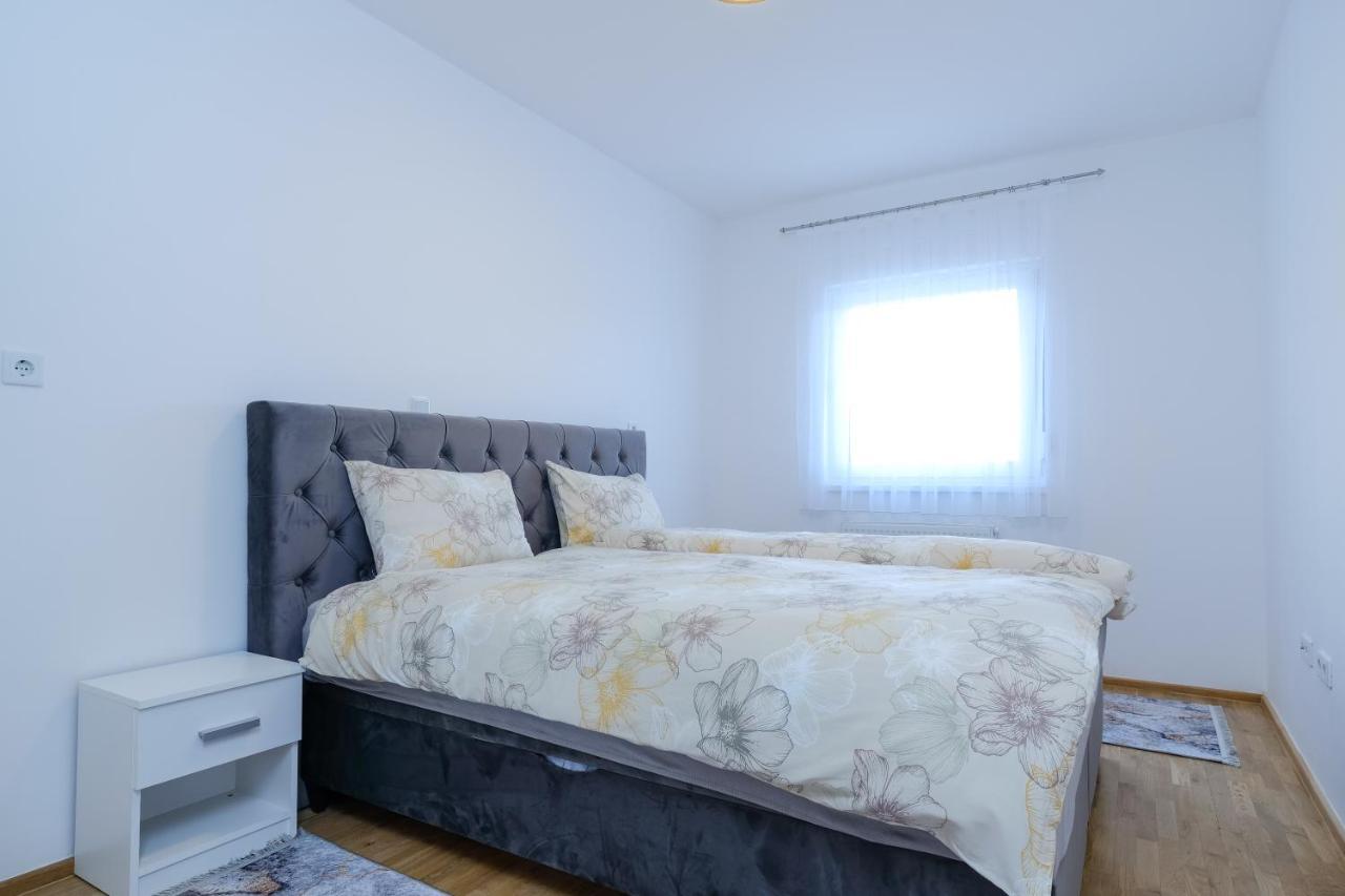 Sara Apartments Високо Экстерьер фото
